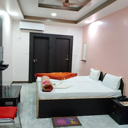 גאיה Hotel Sunaina International מראה חיצוני תמונה