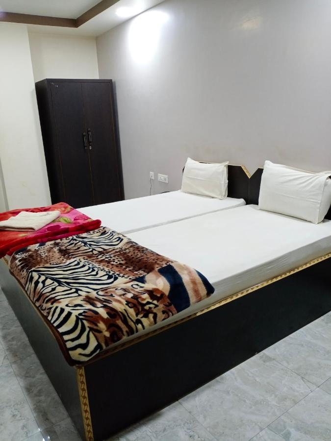 גאיה Hotel Sunaina International מראה חיצוני תמונה